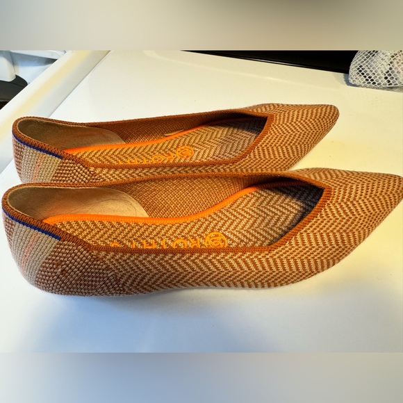 Rothy’s Point in Camel Herringbone, Size 7.5 - Picture 2 of 3